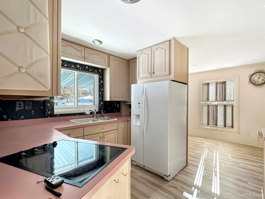 1510 S 13th, Escanaba, MI 49829 - Image #2