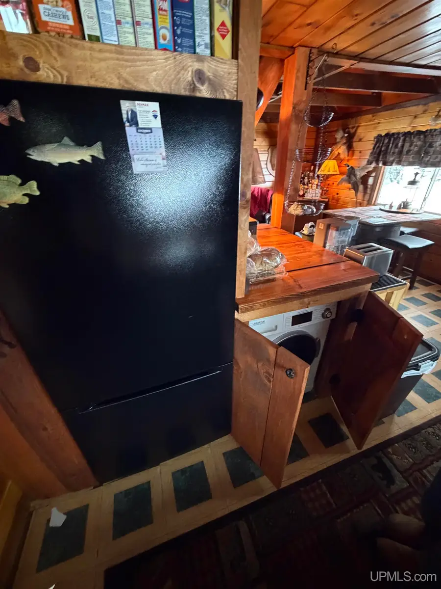 328 Clark Creek, Ishpeming, MI 49849 - Image #3