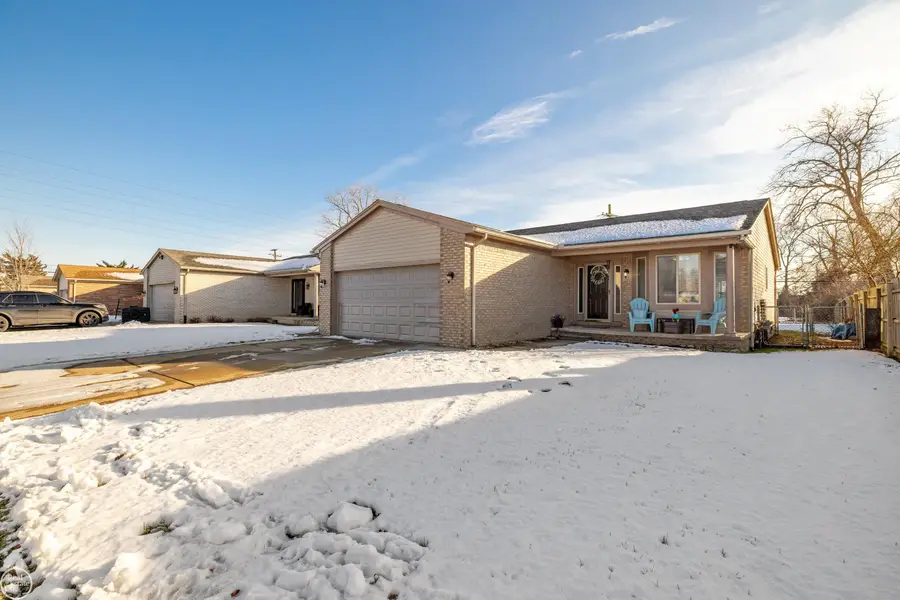 13850 Hartill, Warren, MI 48089 - #3