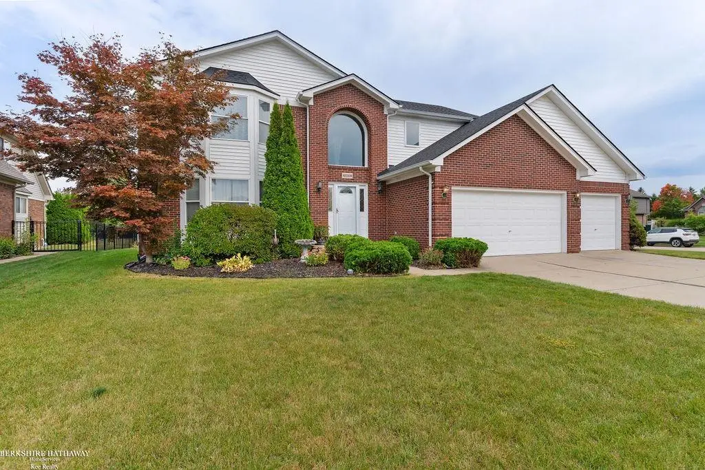 46568 Riverwoods, Macomb, MI 48044 - Image #1