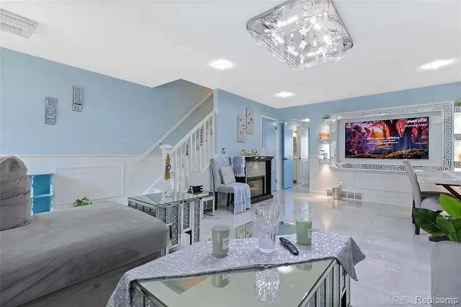 28264 Universal, Warren, MI 48092 - Image #2