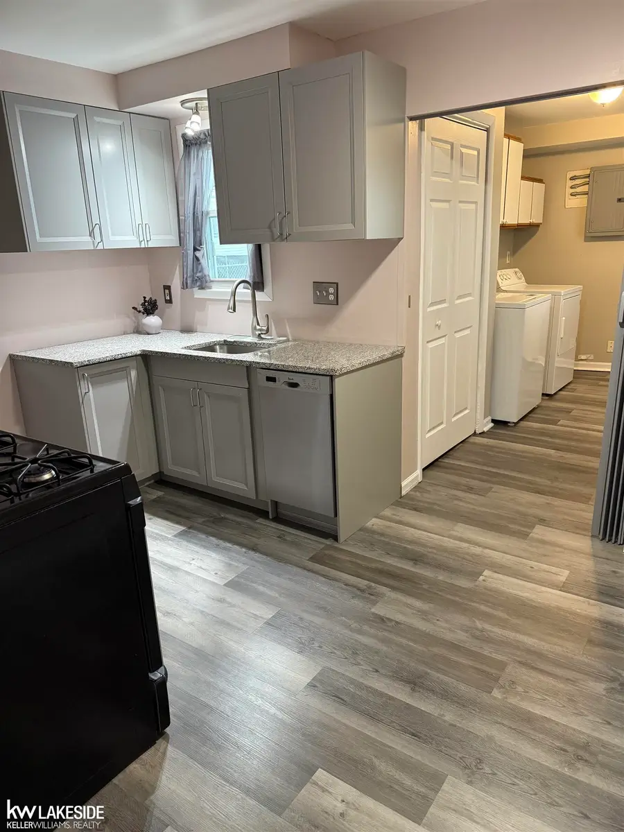 28336 Rosemont, Roseville, MI 48066 - #2