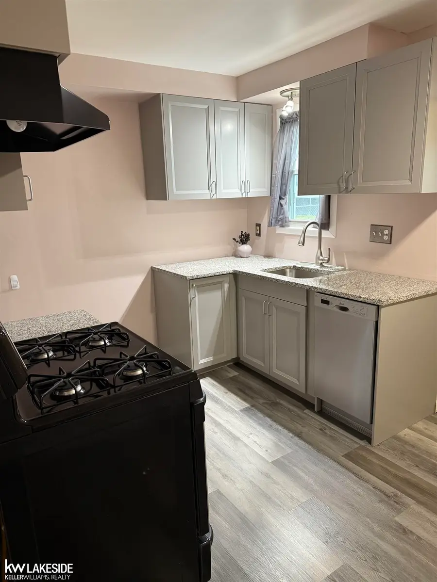 28336 Rosemont, Roseville, MI 48066 - #3