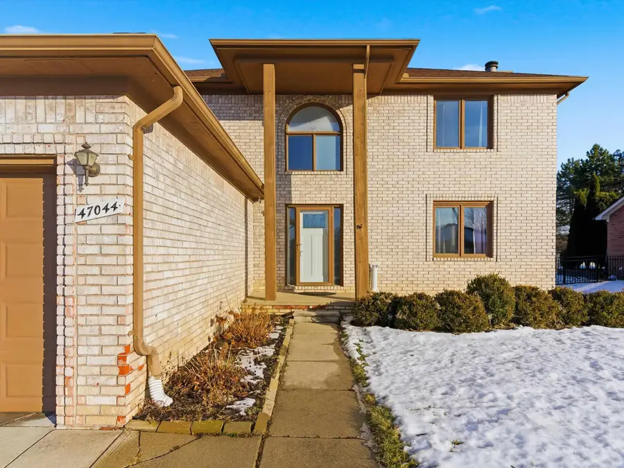 47044 Pamela, Macomb, MI 48044 - Image #2
