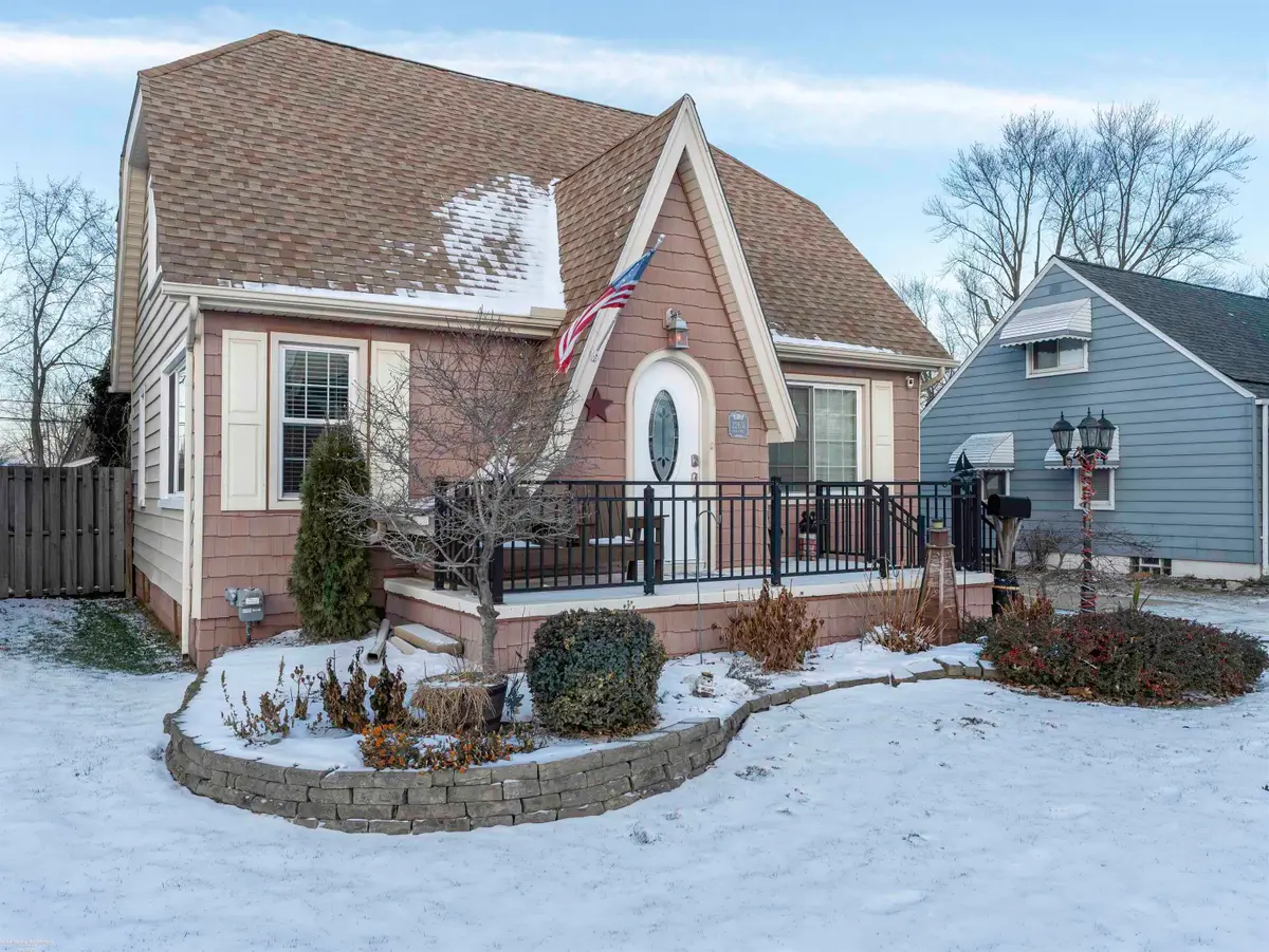 22631 Ridgeway, Saint Clair Shores, MI 48080 - #1