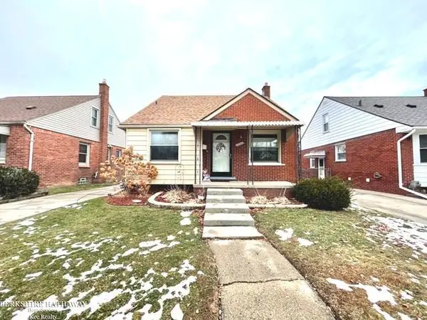 20899 Sunnydale, Saint Clair Shores, MI 48081