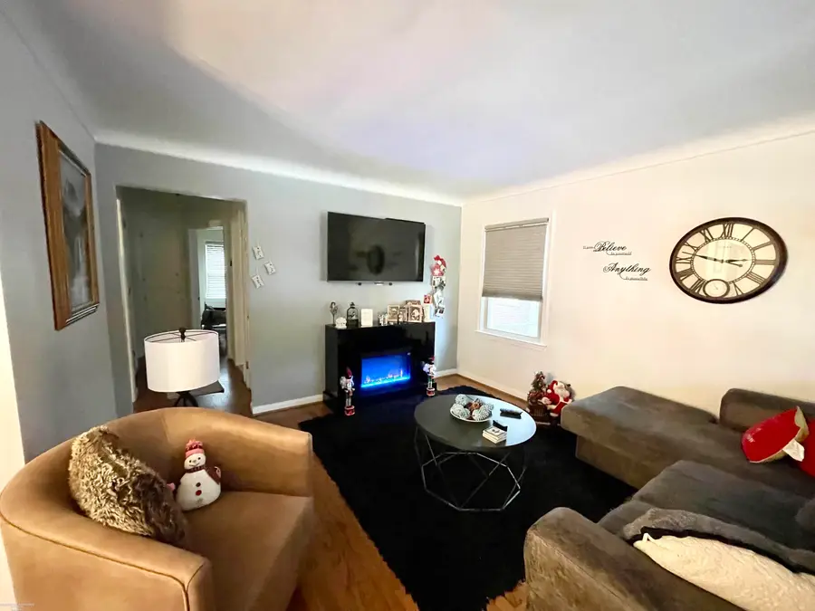 20899 Sunnydale, Saint Clair Shores, MI 48081 - #2