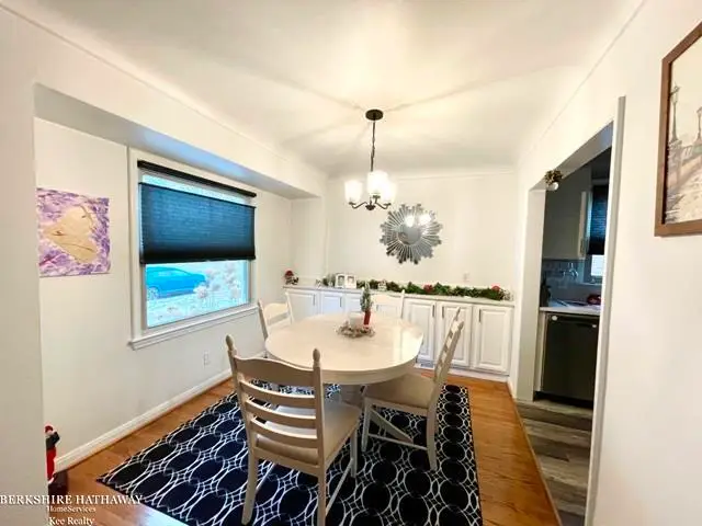 20899 Sunnydale, Saint Clair Shores, MI 48081 - #3