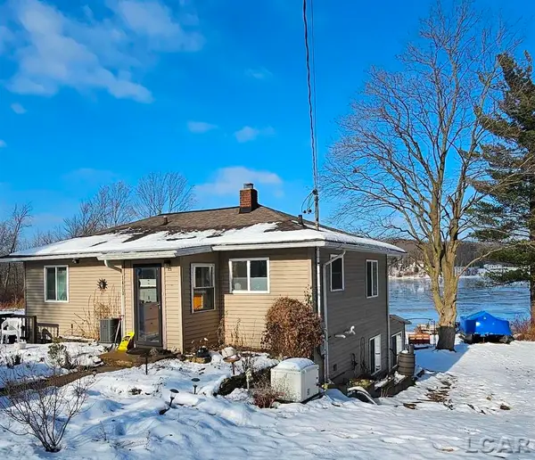 1400 Lakeview, Tipton, MI 49287