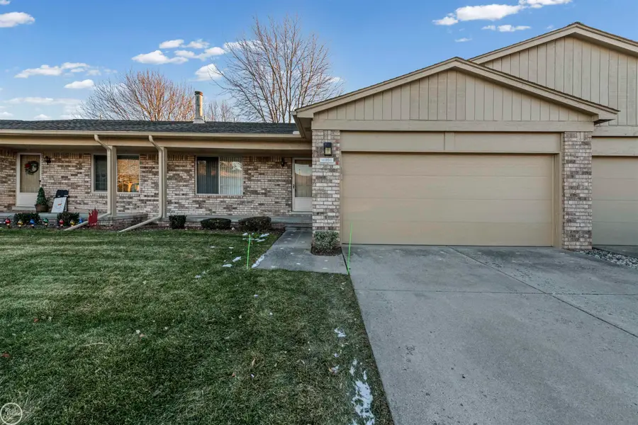 16996 Cristina Ct., Clinton Township, MI 48038 - Image #2