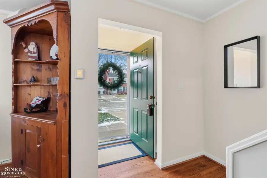 19277 Raymond, Grosse Pointe Woods, MI 48236 - Image #3