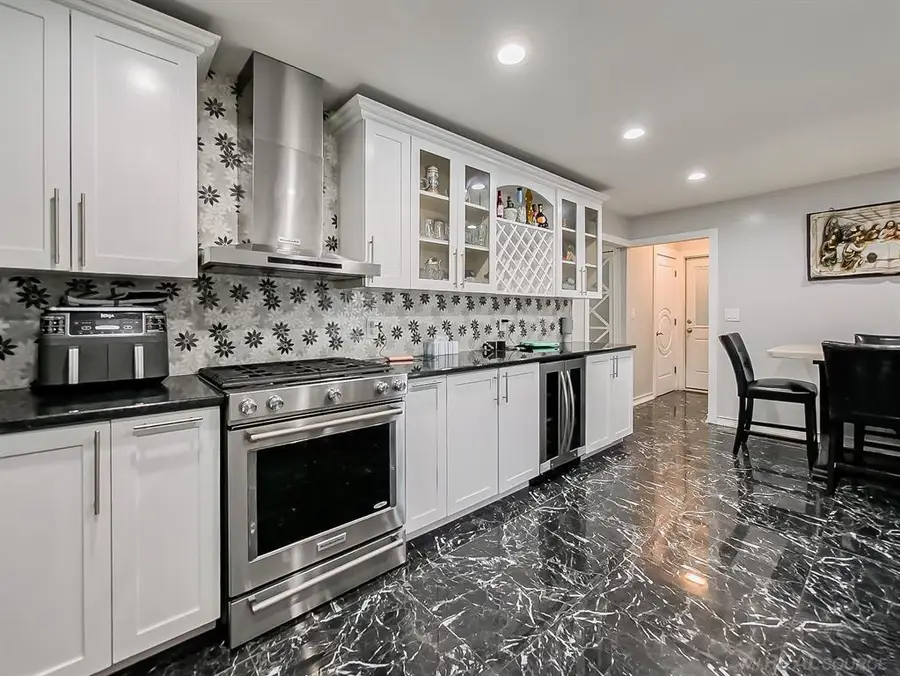 2196 Niagara, Troy, MI 48083 - Image #3