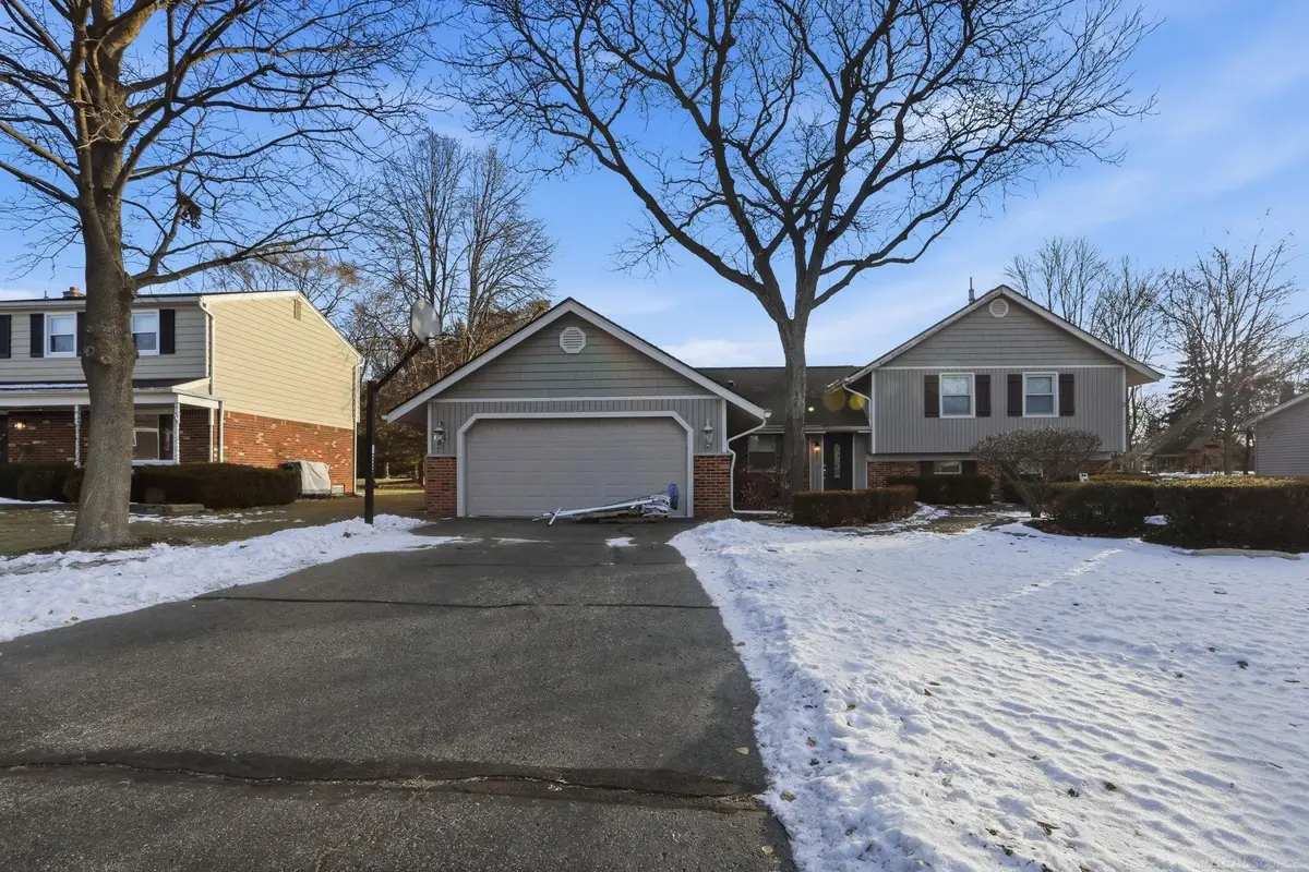 2957 Armstrong, Lake Orion, MI 48360 - Image #1