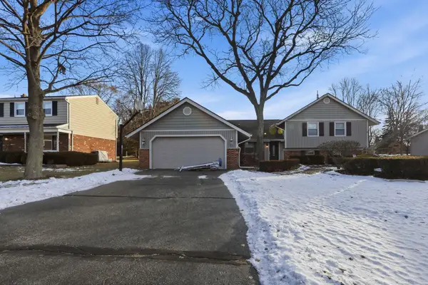 2957 Armstrong, Lake Orion, MI 48360