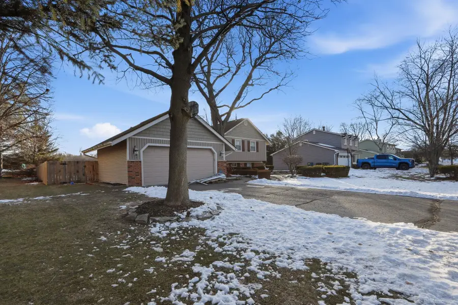 2957 Armstrong, Lake Orion, MI 48360 - Image #2