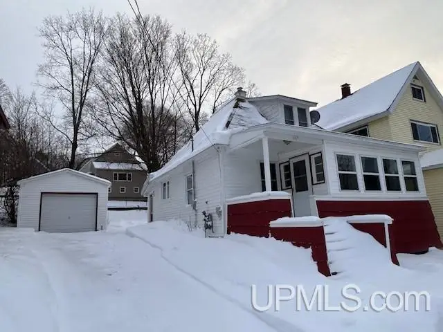 607 W Edwards, Houghton, MI 49931 - Image #1