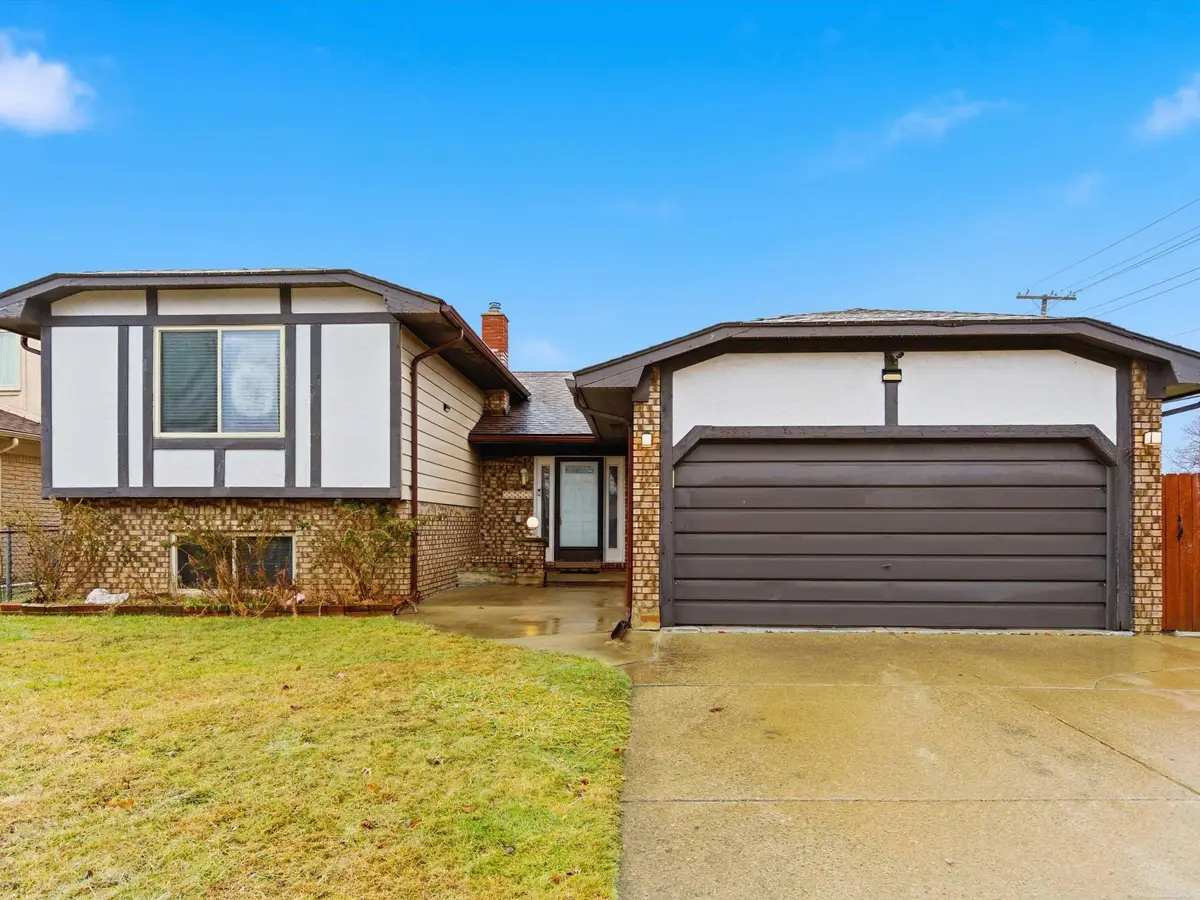 36833 Engleside, Sterling Heights, MI 48310 - #1