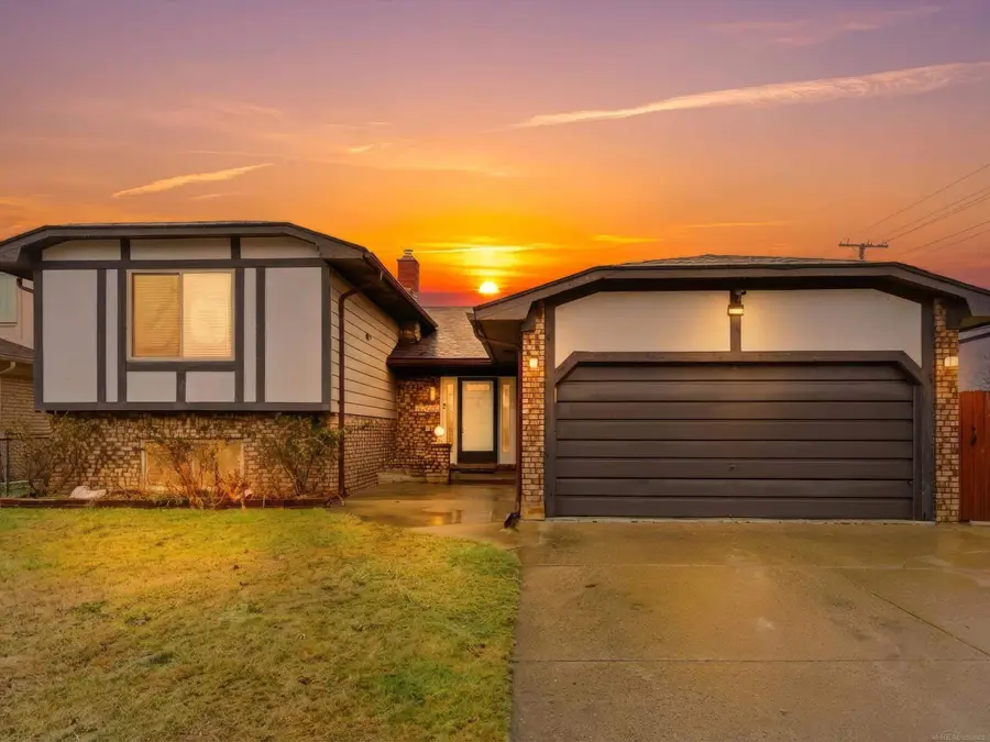 36833 Engleside, Sterling Heights, MI 48310 - #2