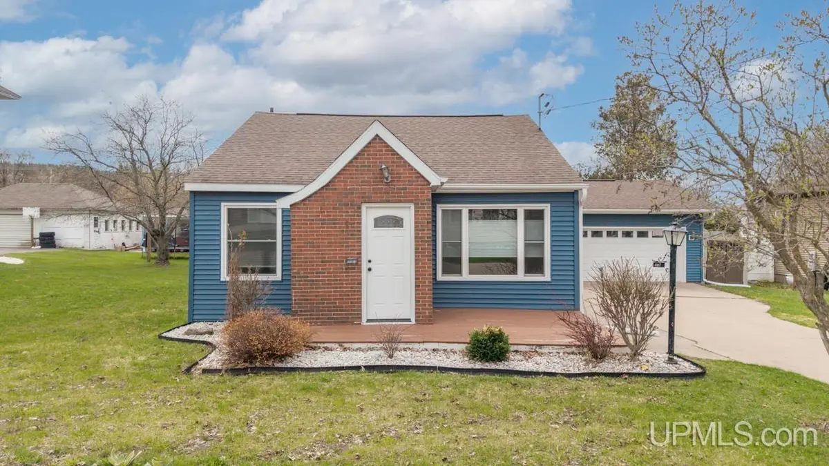 407 Blaine, Iron Mountain, MI 49801 - #1