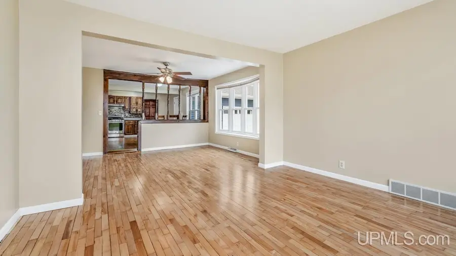 407 Blaine, Iron Mountain, MI 49801 - #3