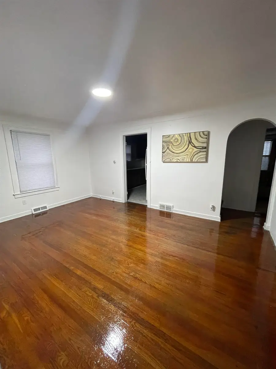 605 E Baltimore, Flint, MI 48505 - #3