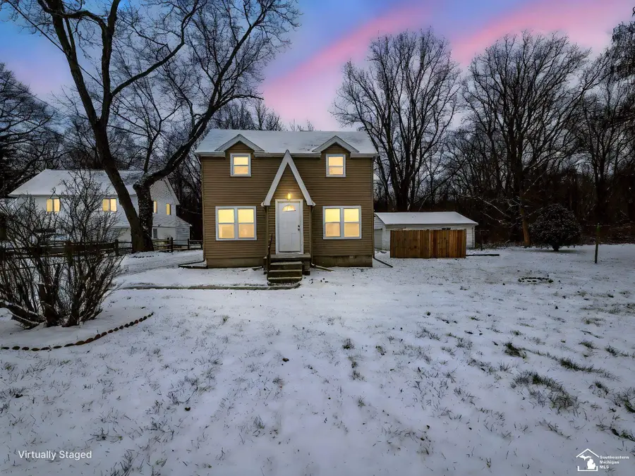 3157 Maplewood, Lambertville, MI 48144 - Image #2