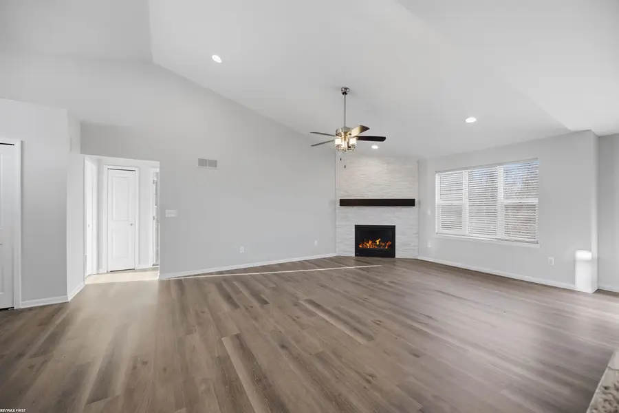 45215 Fairchild, Macomb, MI 48042 - #3