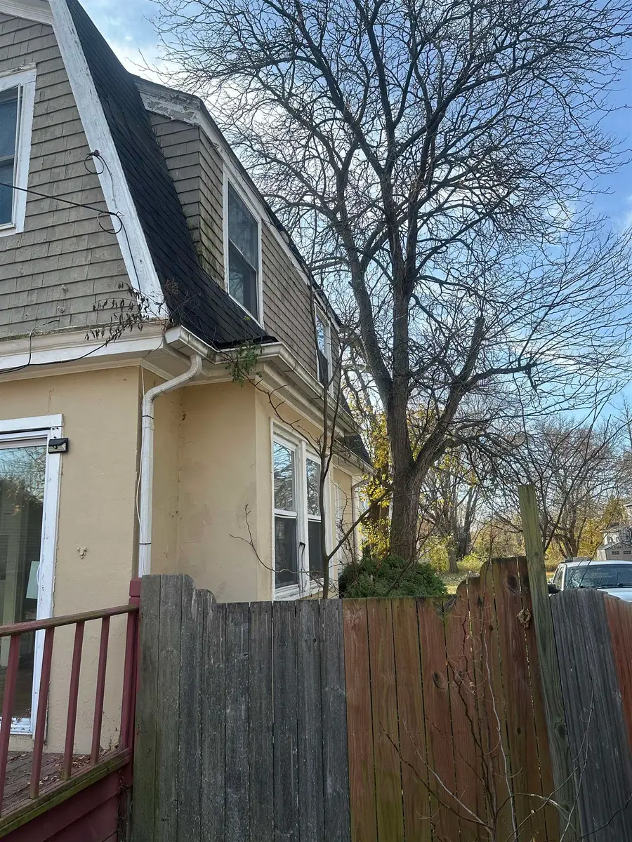 1900 Cadillac, Flint, MI 48504 - Image #2