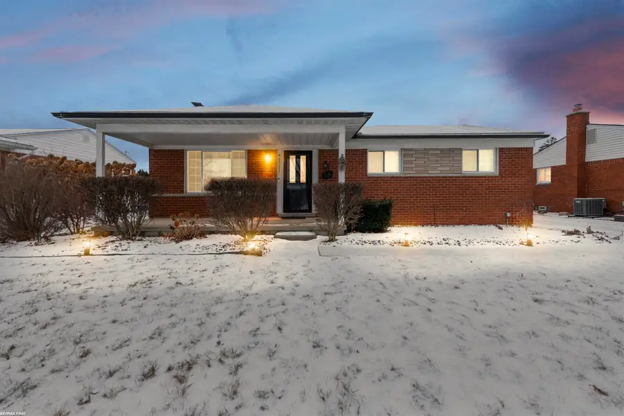 40351 Hamilton, Sterling Heights, MI 48313 - #2