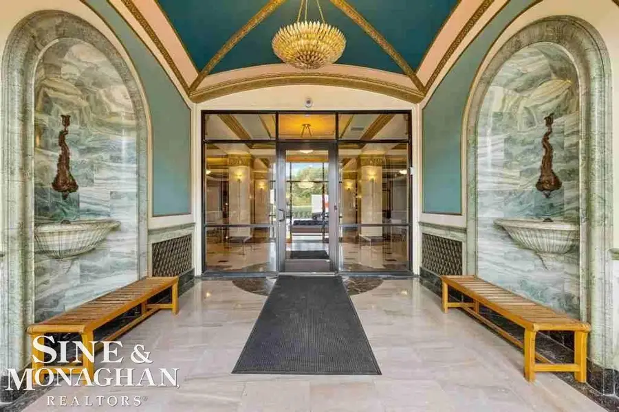 15 E Kirby #1228, Detroit, MI 48202 - Image #3