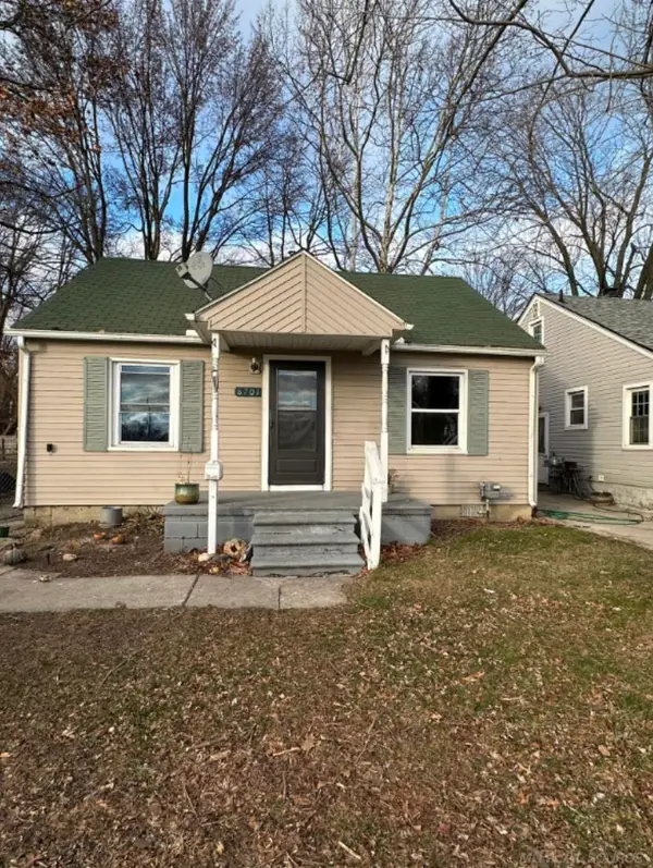 8701 Toepfer, Warren, MI 48089