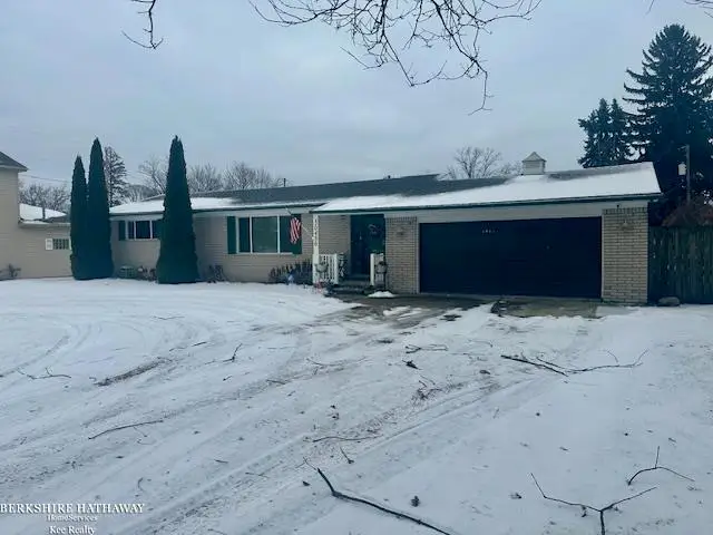 50486 Jefferson, New Baltimore, MI 48047 - #2