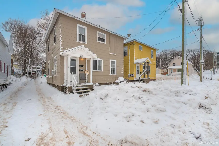 539 W Spring, Marquette, MI 49855 - Image #2
