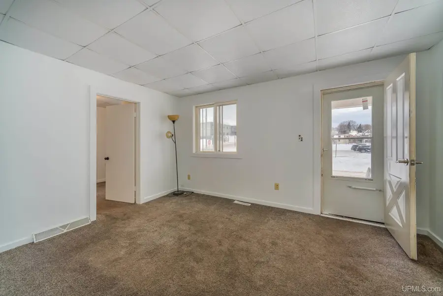 539 W Spring, Marquette, MI 49855 - Image #3