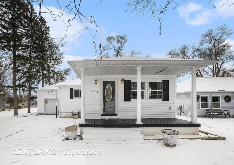 204 E North, Saint Charles, MI 48655 - Image #3