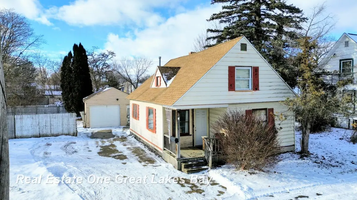 2027 N Charles, Saginaw, MI 48602 - Image #1