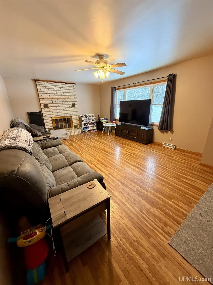 101 1/2 Snyder, Palmer, MI 49871 - Image #2