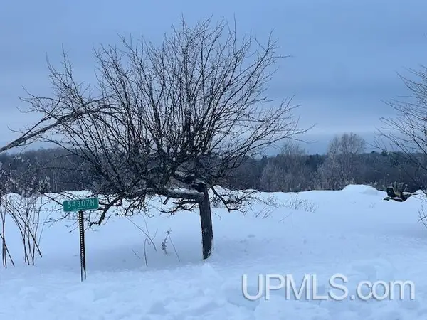 54307 Oikarinen, Calumet, MI 49913