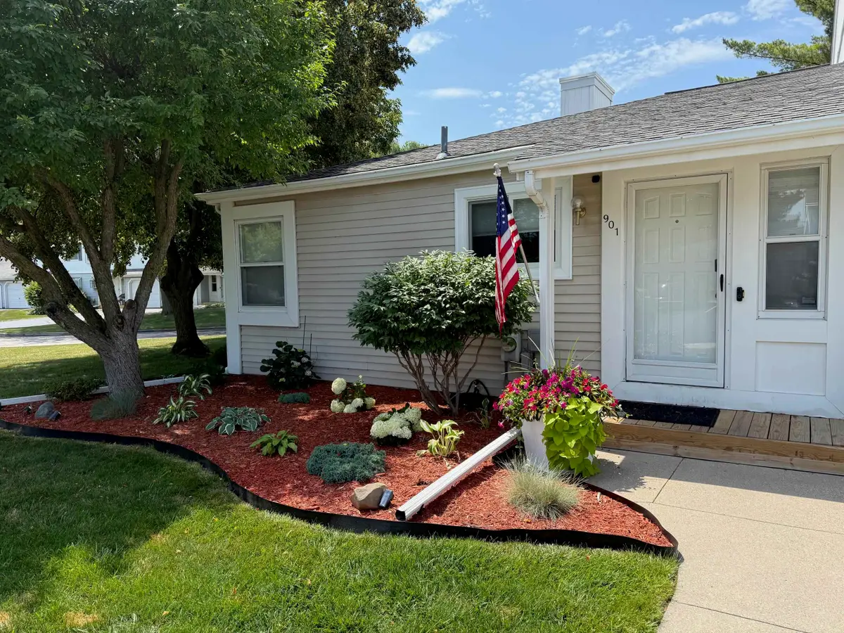 901 E Harbor View, Bay City, MI 48706 - Image #1