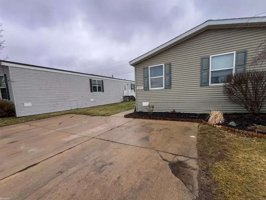 38146 Saint Tropez, Clinton Township, MI 48038 - Image #2