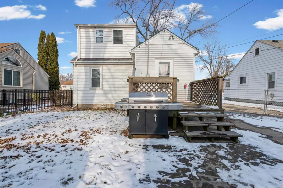 22006 Maple, Saint Clair Shores, MI 48081 - Image #3