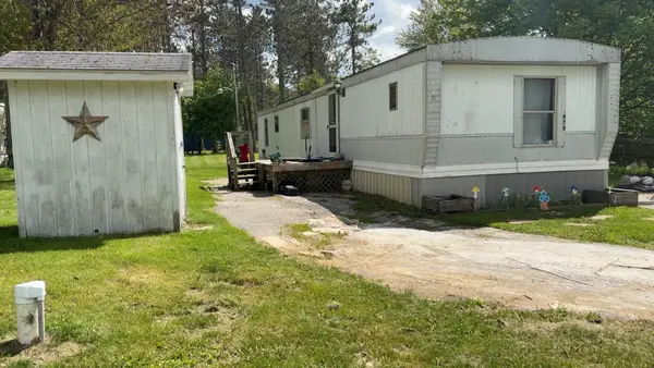 979 W Telegraph, Sanford, MI 48657