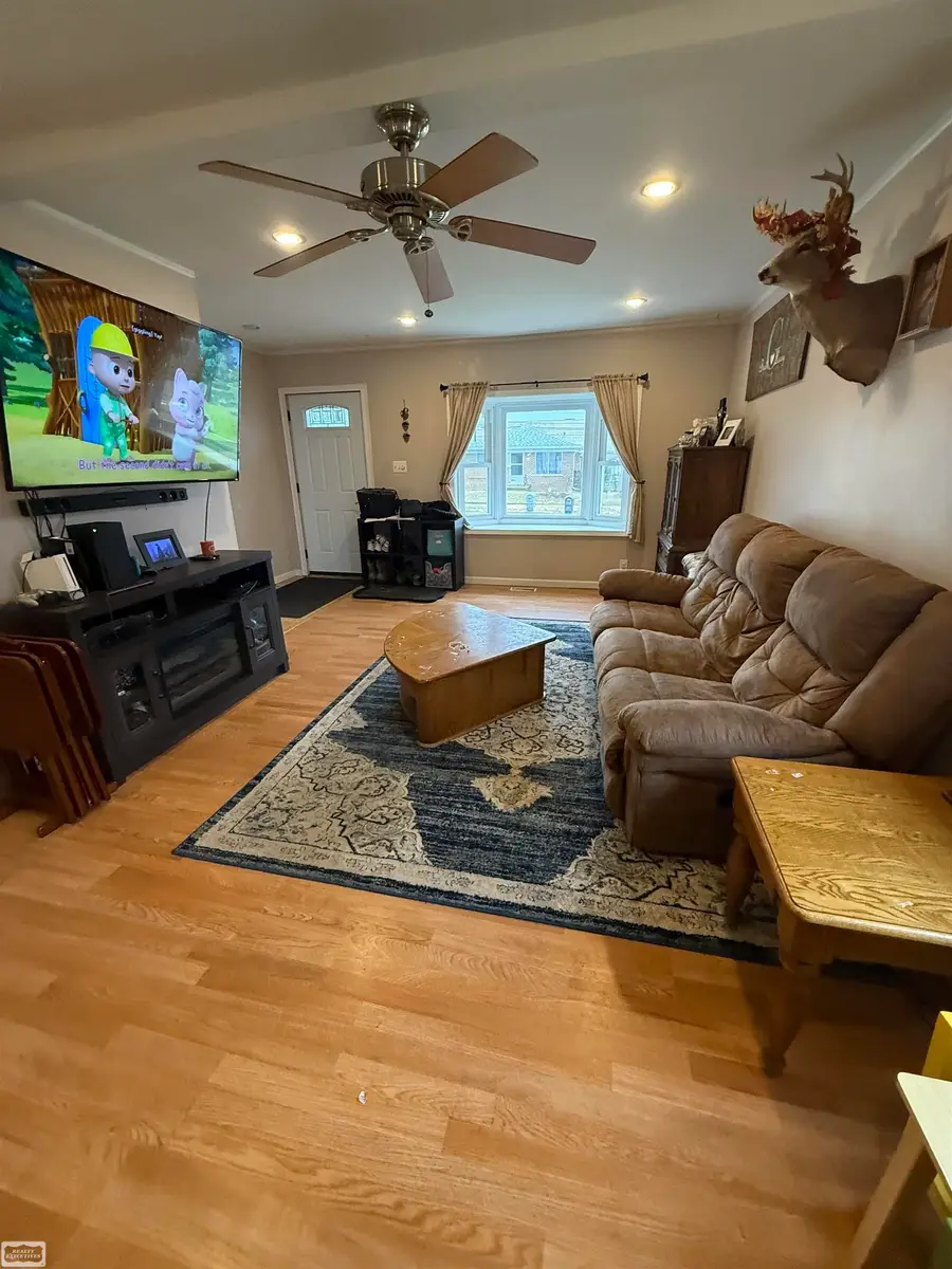 20300 Ellis, Roseville, MI 48066 - #2