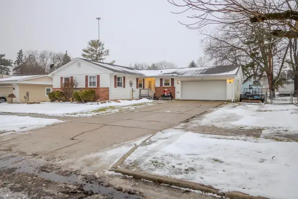 1004 Lincolnshire, Saint Johns, MI 48879