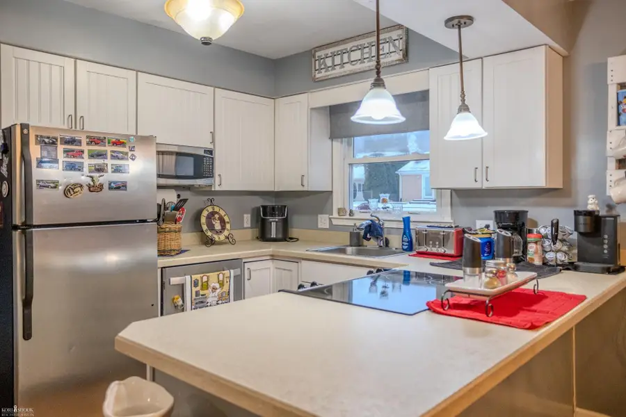 1004 Lincolnshire, Saint Johns, MI 48879 - #2