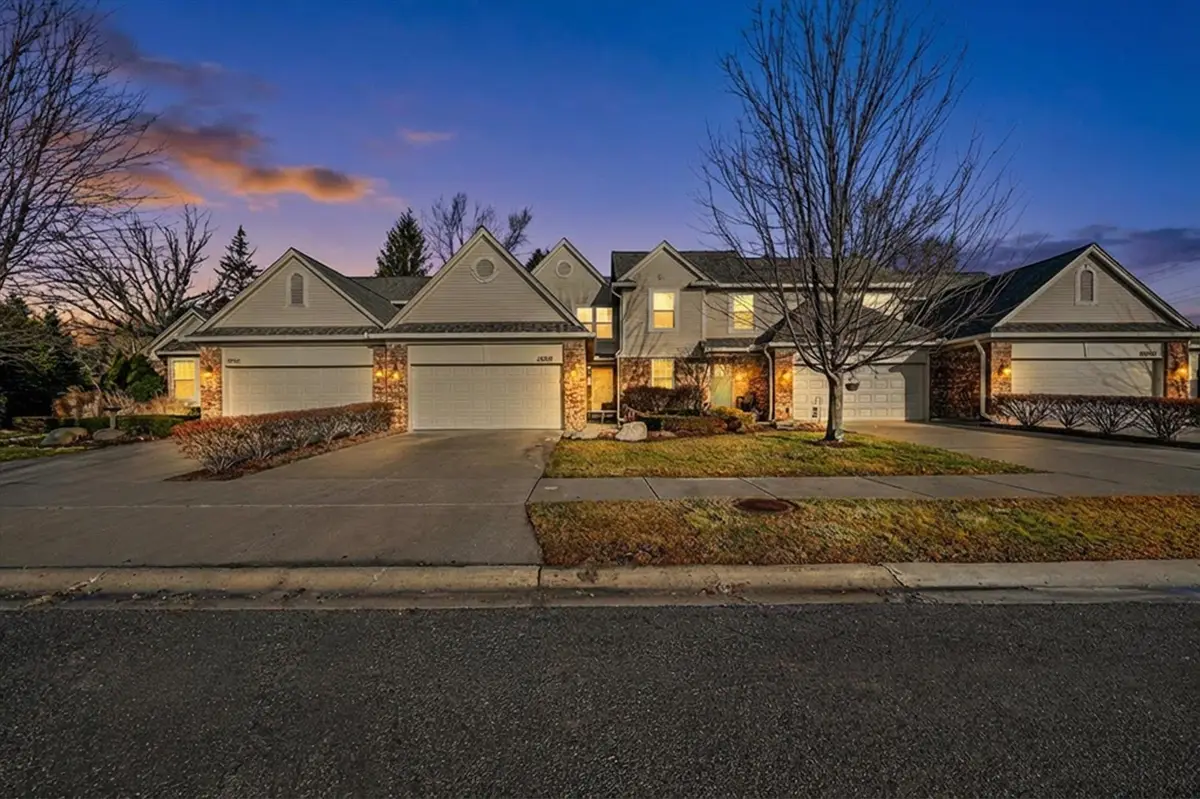 20719 Ashford, Macomb Township, MI 48044 - Image #1