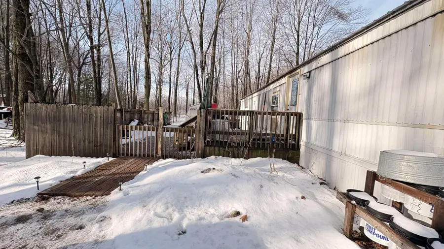 9236 East, Lake, MI 48632 - Image #2