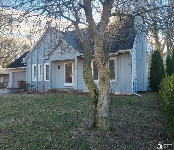 3823 Oldbury, Lambertville, MI 48144