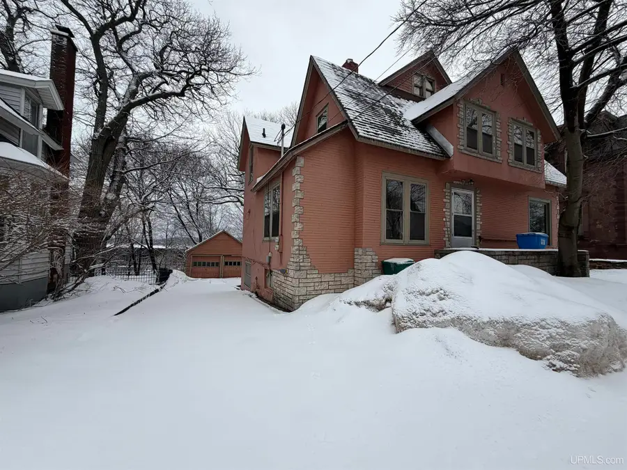 206 E Ridge, Marquette, MI 49855 - #2