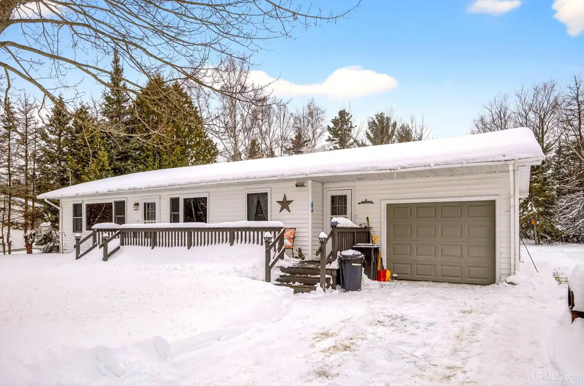 8727 Hawks, Republic, MI 49879 - Image #1